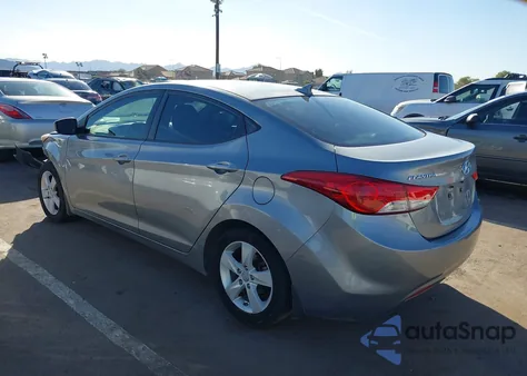 2013 Hyundai Elantra Gls z USA, uszkodzony, nr VIN KMHDH4AE6DU944391